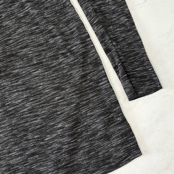 We The Free Gray Turtleneck Back Slit Knit Tunic Top Size Medium Neutral Boho - Picture 7 of 8